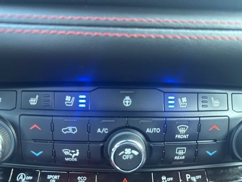 Used 2024 Dodge Durango GT AWD/4WD image 40