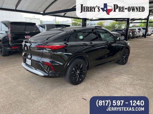 Used 2025 Buick Envista Sport Touring w/ Convenience I Package image 4