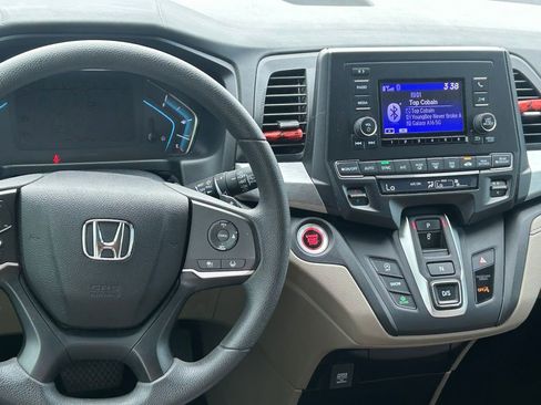 Used 2022 Honda Odyssey LX image 14