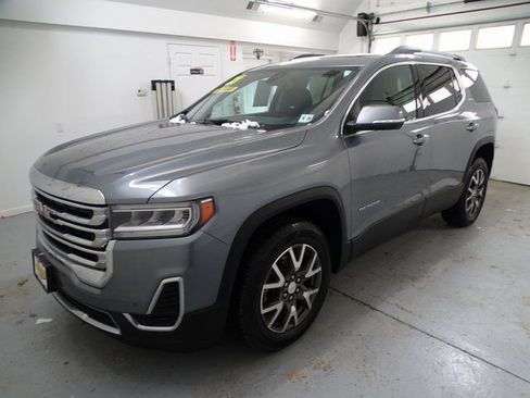 Used 2021 GMC Acadia SLE w/ Driver Convenience Package image 17