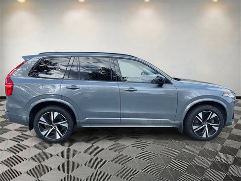 Used 2023 Volvo XC90 T8 Plus image 2