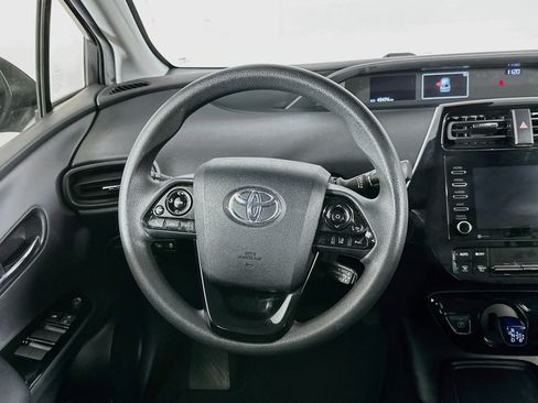 Used 2021 Toyota Prius LE w/ Carpet Mat Package (TMS) AWD/4WD image 18