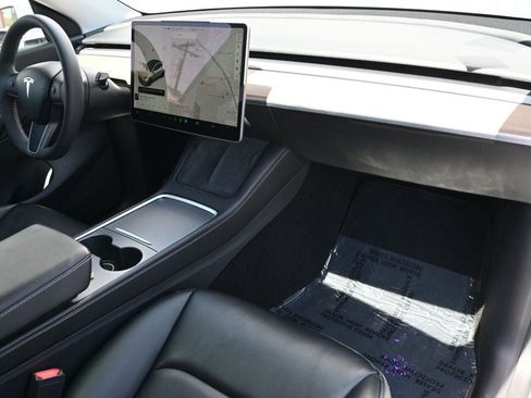 Used 2021 Tesla Model Y Long Range AWD/4WD image 9
