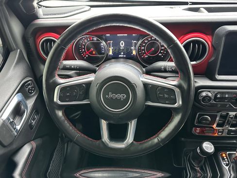 Used 2021 Jeep Gladiator Rubicon AWD/4WD image 13
