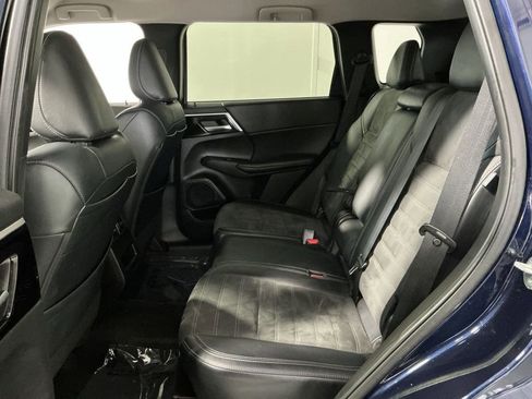 Used 2023 Mitsubishi Outlander Ralliart image 24