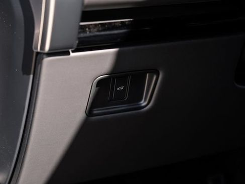 New 2026 Land Rover Range Rover SE AWD/4WD image 32