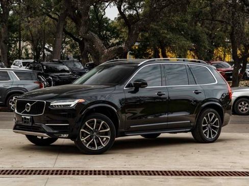 Used 2018 Volvo XC90 T5 Momentum w/ Convenience Package image 1