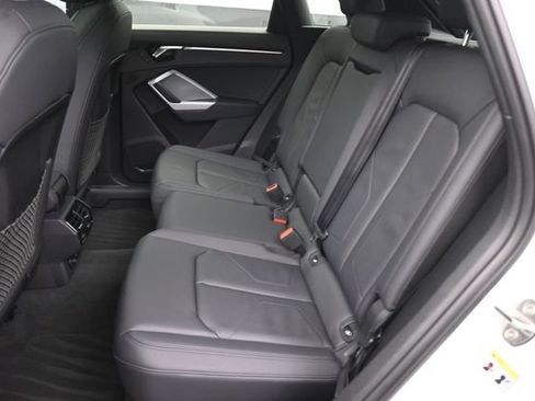 Used 2025 Audi Q3 2.0T Premium AWD/4WD image 23