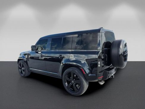 Used 2023 Land Rover Defender 110 V8 AWD/4WD image 6