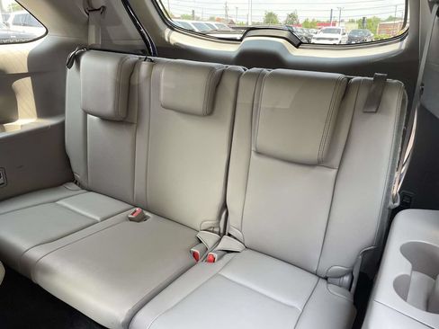 Used 2018 Toyota Highlander XLE FWD image 20