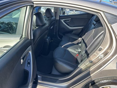 Used 2013 Hyundai Elantra Limited w/ Technology Pkg FWD image 11