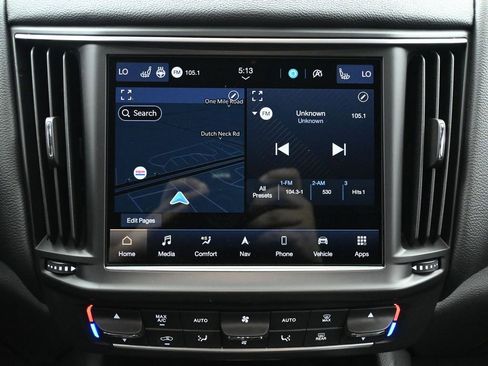 Used 2022 Maserati Levante Modena image 31