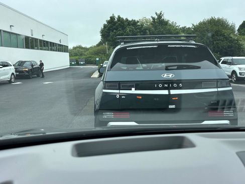 New 2025 Hyundai Ioniq 6 Limited image 15