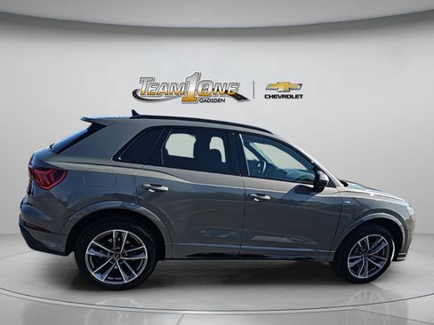 Used 2025 Audi Q3 2.0T Premium image 9