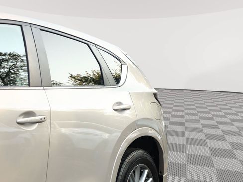 Used 2025 MAZDA CX-5 AWD 2.5 S w/ Preferred Package image 11