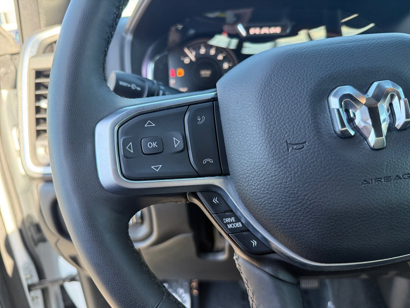Used 2025 RAM 1500 Big Horn AWD/4WD image 25