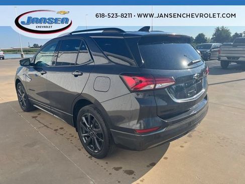 Used 2022 Chevrolet Equinox RS w/ Infotainment Package FWD image 4
