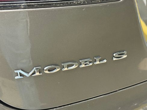 Used 2015 Tesla Model S 70D image 13