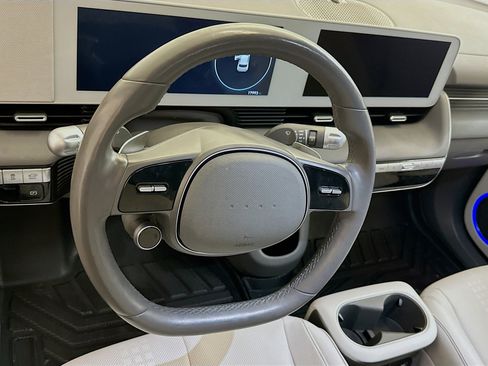 Used 2023 Hyundai Ioniq 5 SEL image 18