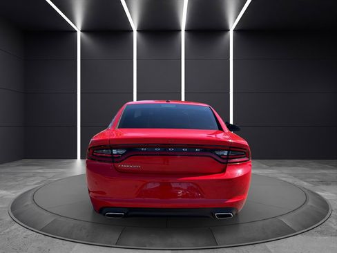 Used 2021 Dodge Charger SXT w/ Leather Interior Group RWD image 5