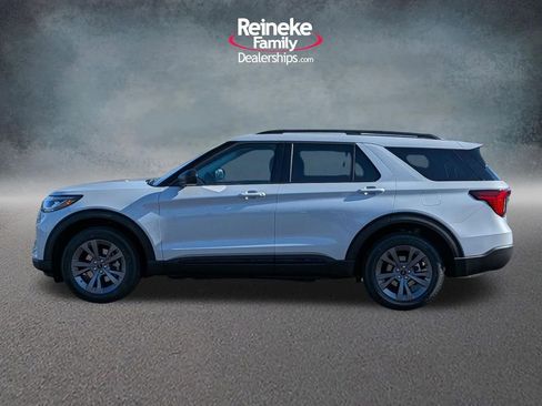 New 2026 Ford Explorer Active AWD/4WD image 9