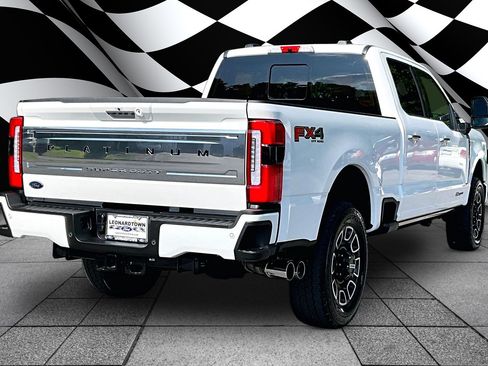 Used 2024 Ford F350 Platinum AWD/4WD image 2