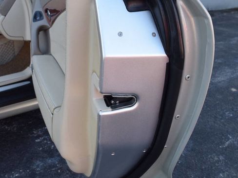 Used 2005 Mercedes-Benz SL 500 image 42