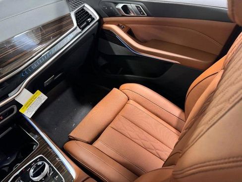 New 2026 BMW X5 xDrive50e w/ Executive Package image 18