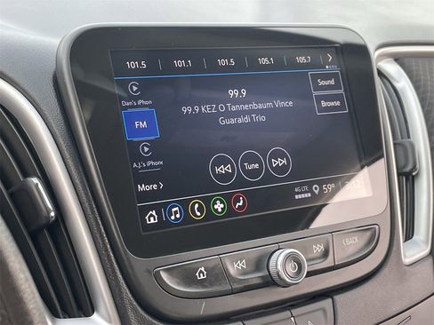 Used 2024 Chevrolet Malibu LT image 25