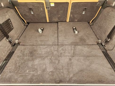 Used 2024 Land Rover Discovery Dynamic SE image 30