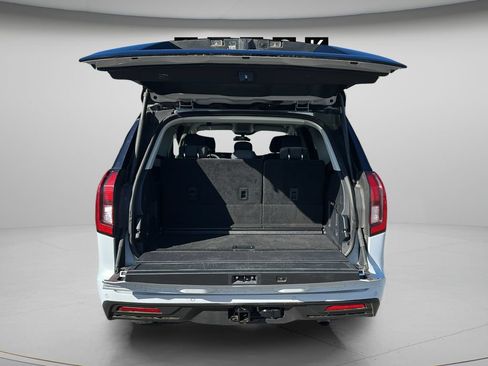 Used 2025 Ford Expedition Active AWD/4WD image 19
