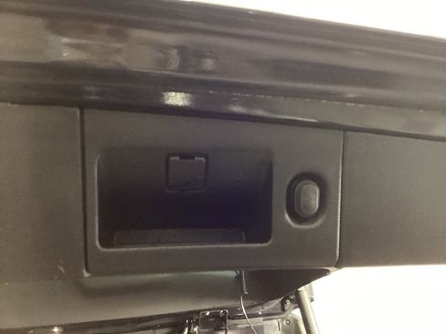 Used 2020 GMC Yukon XL Denali w/ Open Road Package image 37