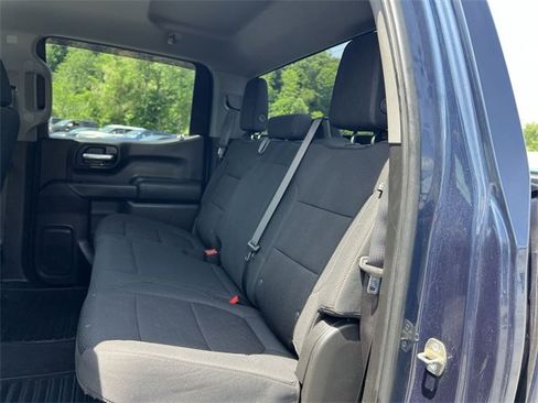 Used 2020 Chevrolet Silverado 1500 Custom w/ Custom Value Package image 17