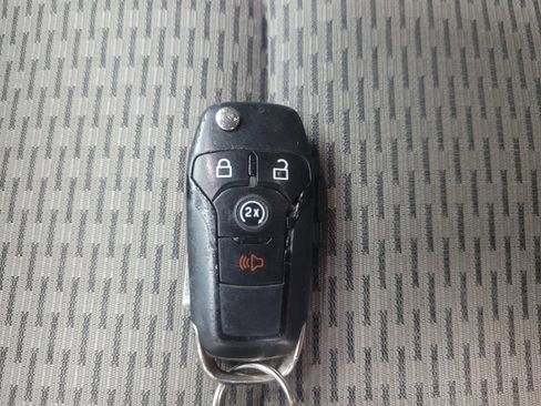 Used 2019 Ford F150 XLT w/ Trailer Tow Package image 32