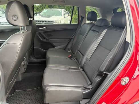 Used 2019 Volkswagen Tiguan SE AWD/4WD image 22