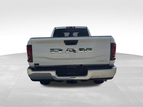 Used 2026 RAM 2500 Tradesman w/ Chrome Appearance Group AWD/4WD image 8