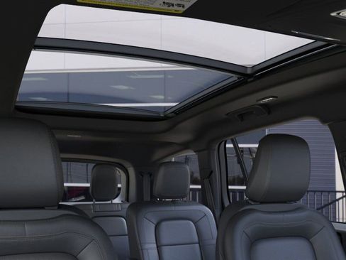 New 2026 Lincoln Aviator Reserve image 22