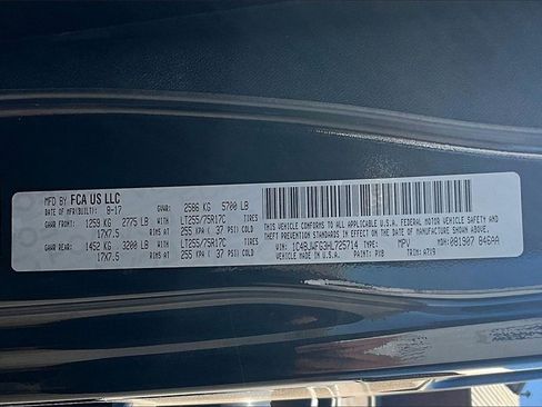 Used 2017 Jeep Wrangler Unlimited Rubicon w/ Connectivity Group image 18