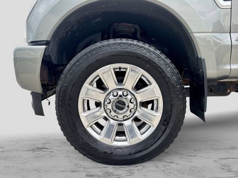 Used 2019 Ford F350 Limited AWD/4WD image 17
