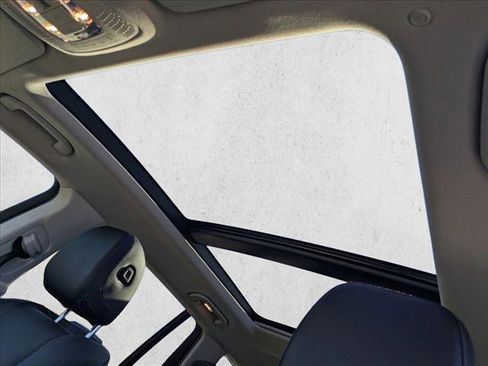 Used 2023 Mercedes-Benz GLS 450 4MATIC image 15