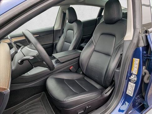 Used 2022 Tesla Model 3 image 16