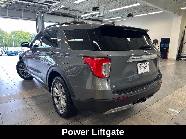Used 2023 Ford Explorer XLT w/ Equipment Group 202A AWD/4WD image 17