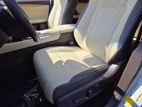 Used 2019 Lexus RX 350 AWD w/ Navigation Package image 32