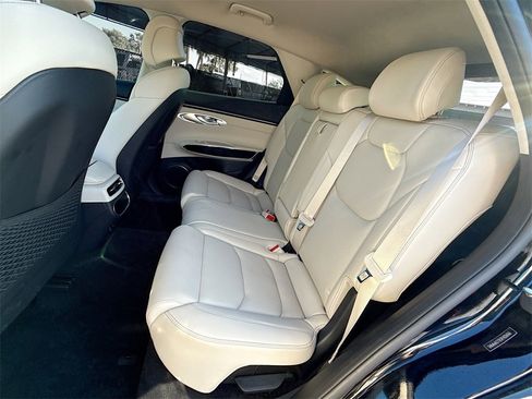 Used 2024 Genesis GV70 2.5T image 24