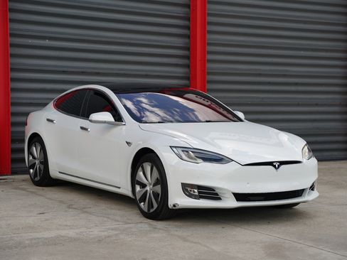 Used 2021 Tesla Model S Long Range image 4