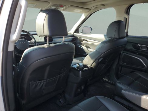 Used 2024 Kia Telluride SX image 16