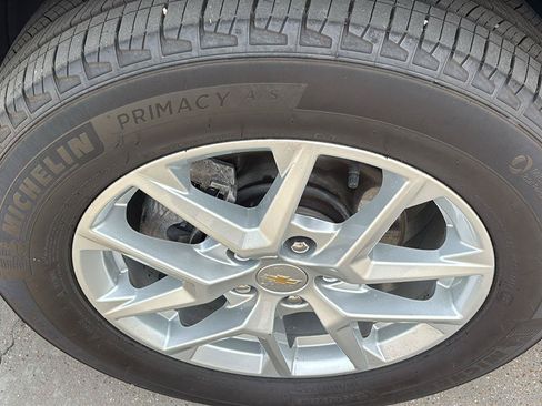 Certified 2023 Chevrolet Equinox LT FWD image 12