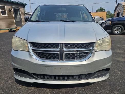 Used 2011 Dodge Grand Caravan Mainstreet w/ PWR Convenience Group FWD image 4