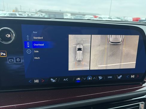 New 2026 Chevrolet Traverse Z71 w/ Driver Confidence Package image 24