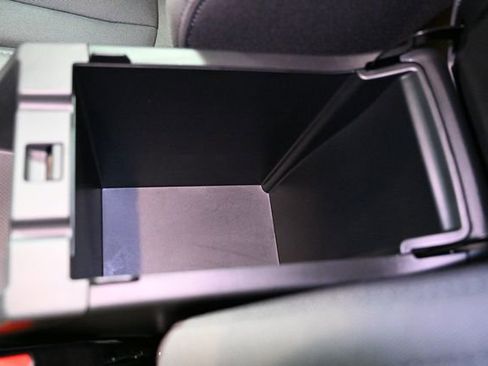 Used 2025 Subaru Crosstrek 2.0i Premium image 26